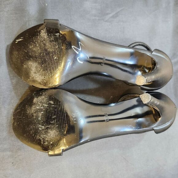 STEVE MADDEN ALMOND TOE ANKLE STRAP SANDAL - Picture 12 of 15